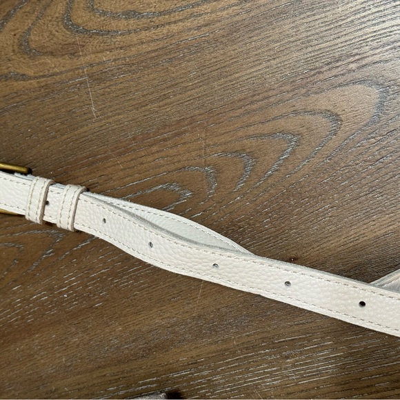 Sak Cream Pebble Leather Purse - Picture 10 of 11